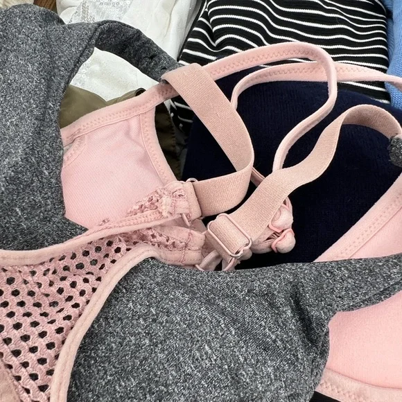 Bundle - Picture 5 of 15